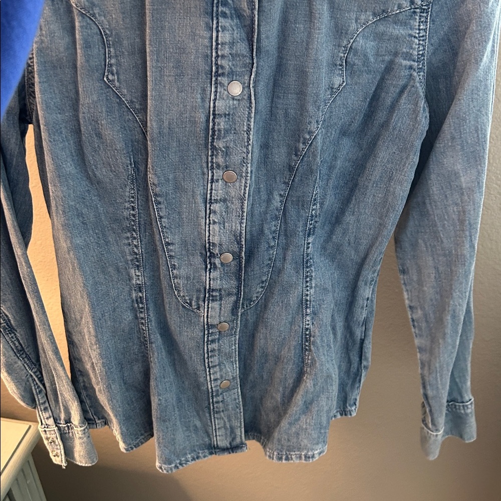 Universal Thread Light Blue Jean Jacket - Picture 3 of 4